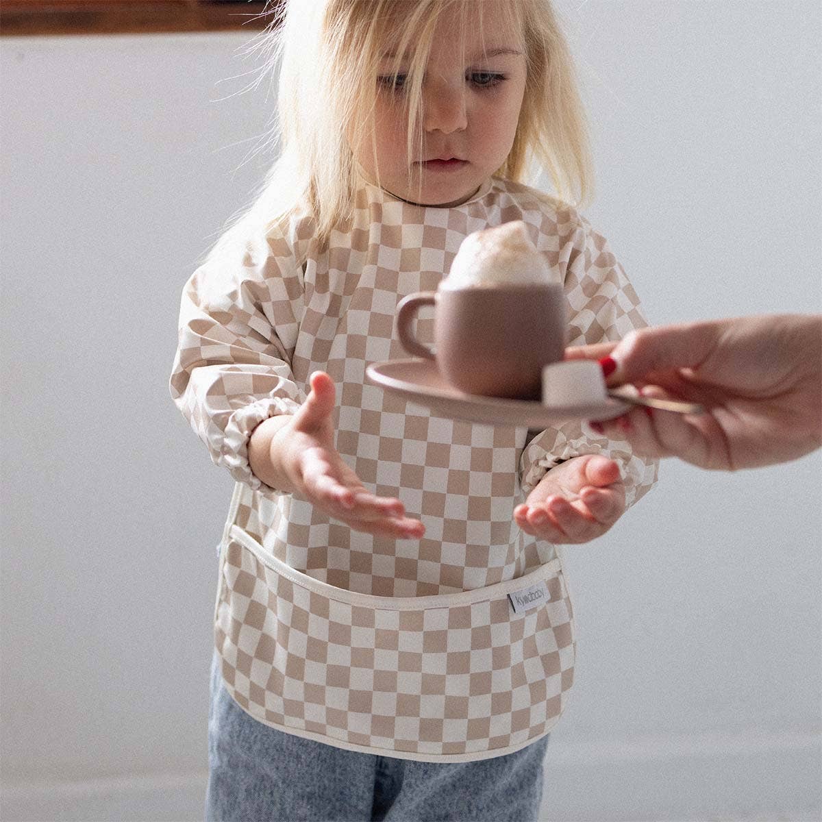 Kynd Messy Bib - Gingham